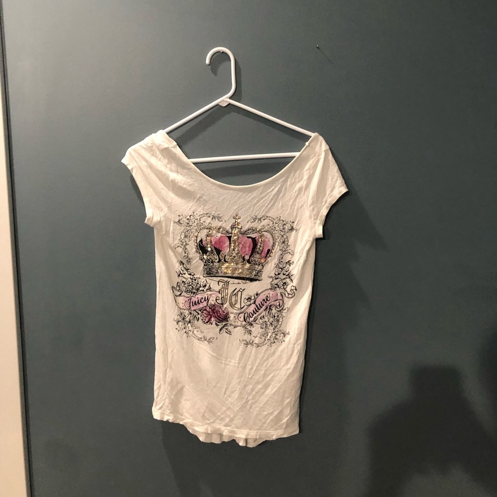 Women’s medium Juicy Couture shirt